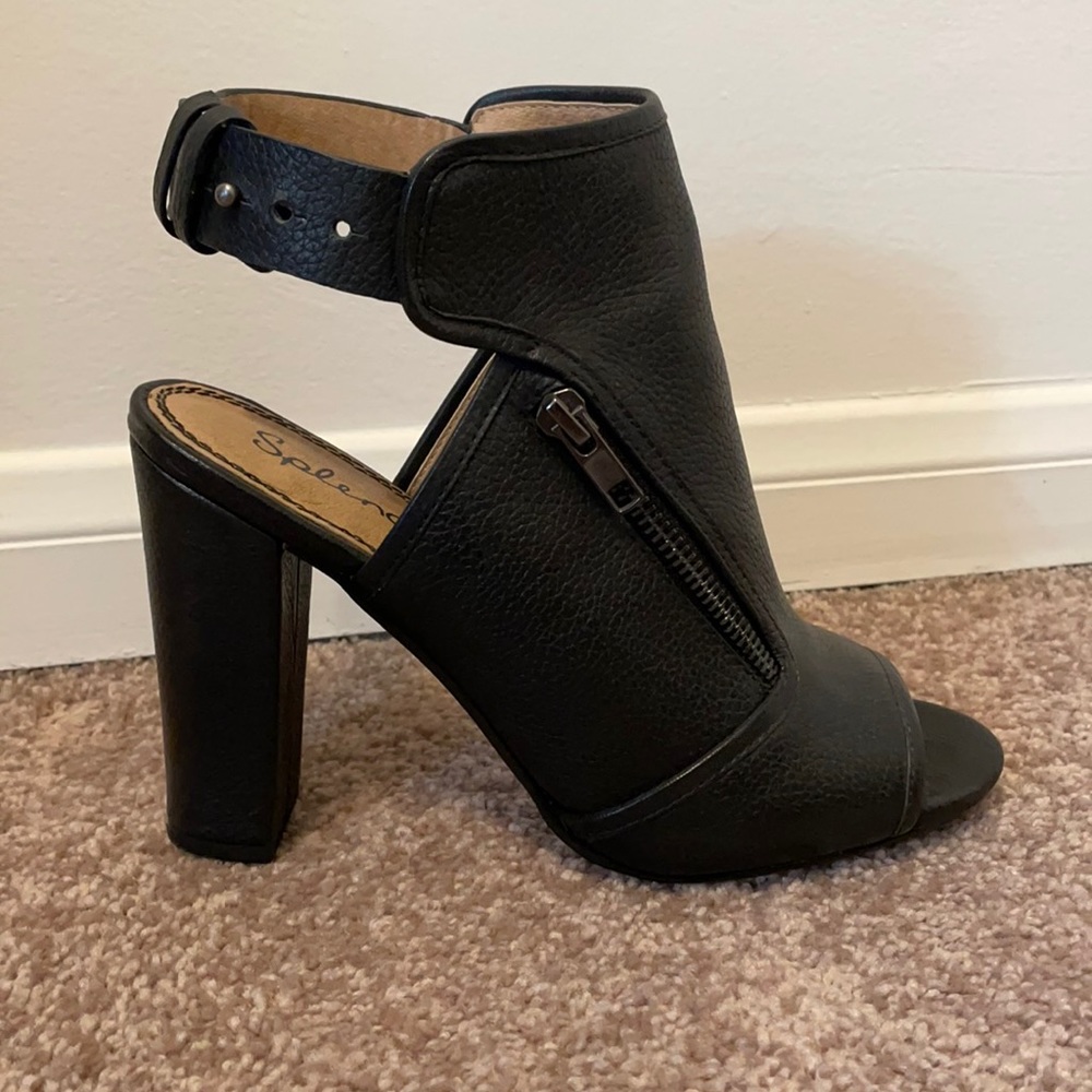 Splendid leather peep toe bootie